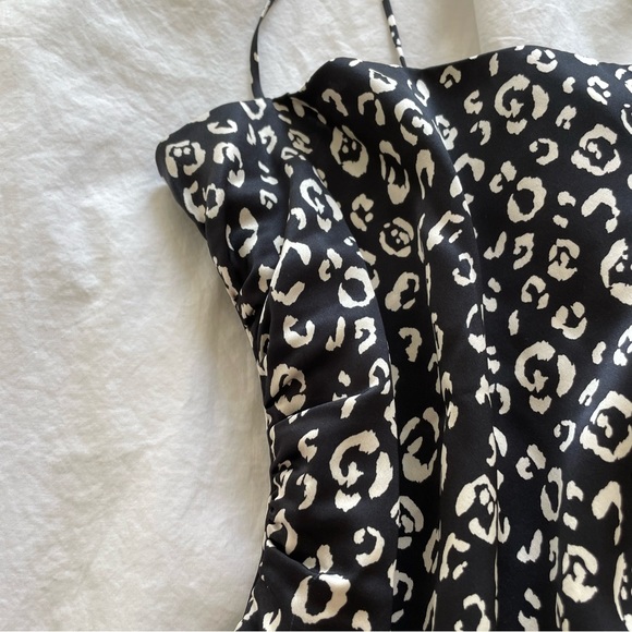 Reformation satin tank top - Picture 3 of 6